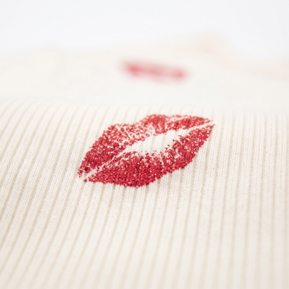 Smooches Tee